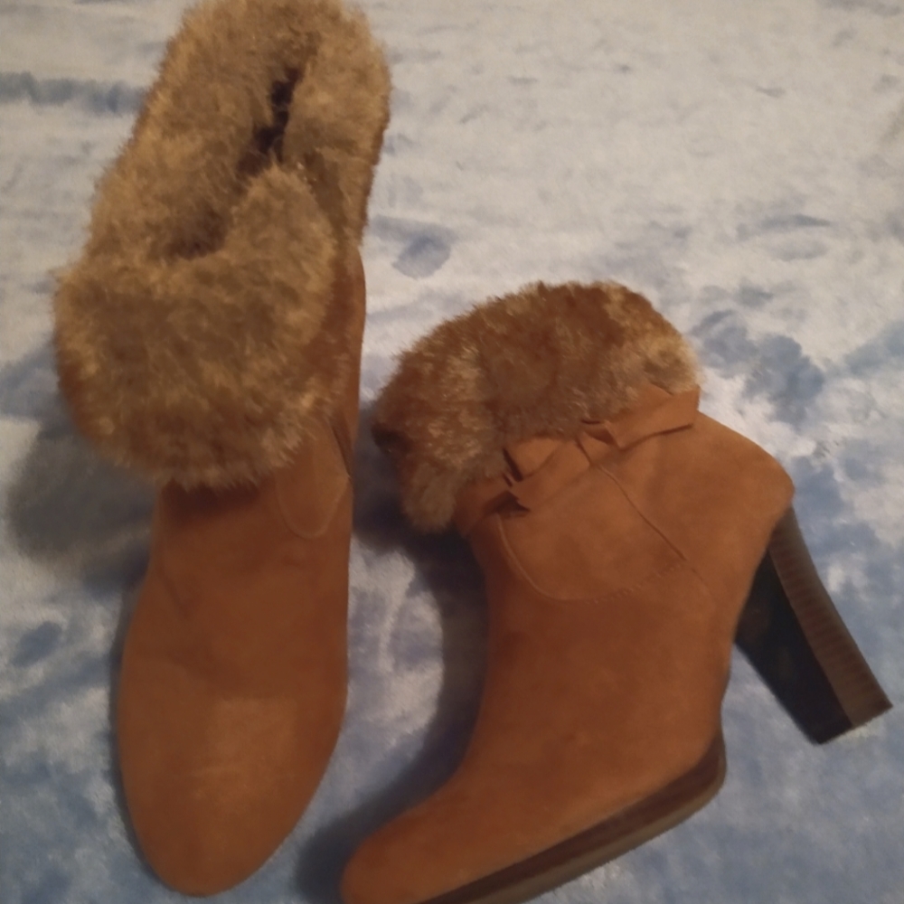 Dana Buchman Winter Boots
